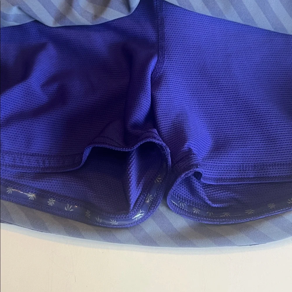 Athleta Swagger Fly By Tiered Striped Tennis Golf Running Skort Purple Gray Sz M